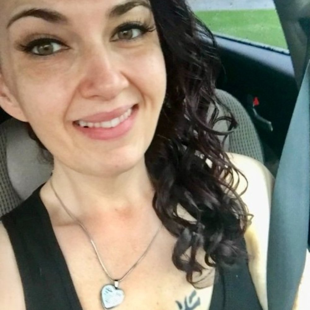 Meet your Posher, Dee